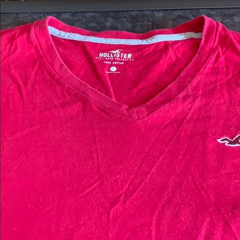 Men’s size small hollister T-shirt.